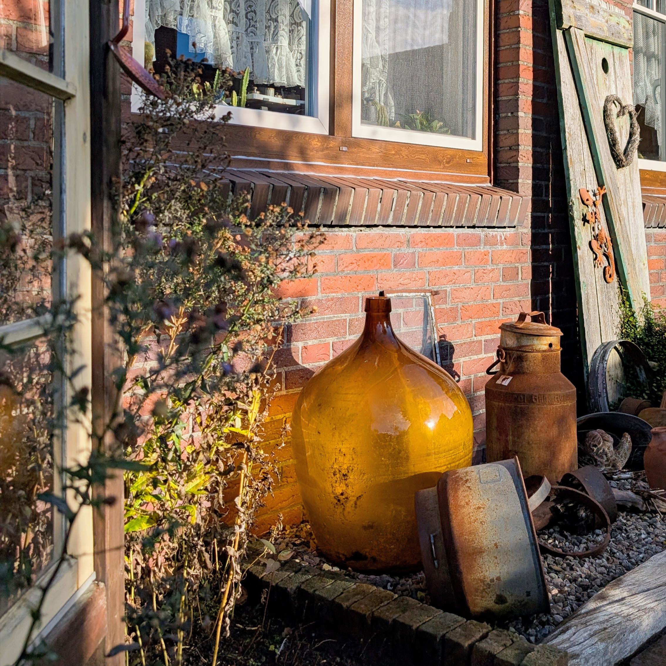 Eingangstür weiß mit Glaseinsätzen